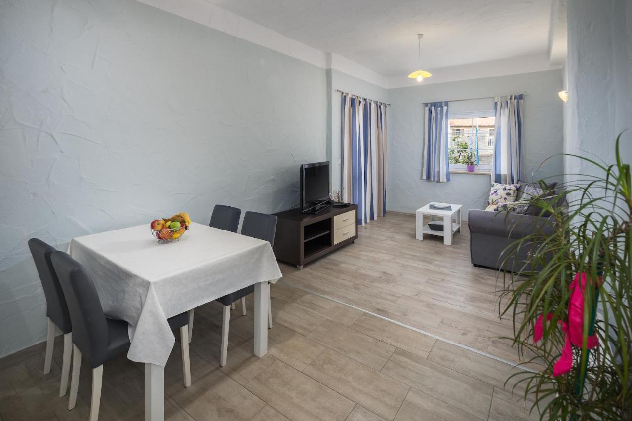 Mario Apartment Porec Exterior photo